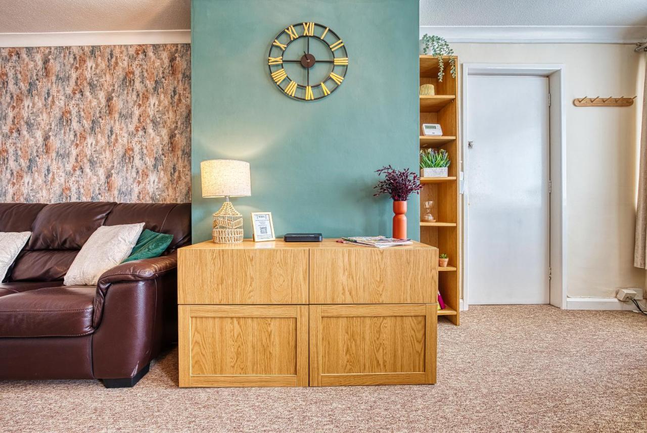 Cosy 3 Bed Apartment In Southam, Sleeps 6 Southam  Exterior foto