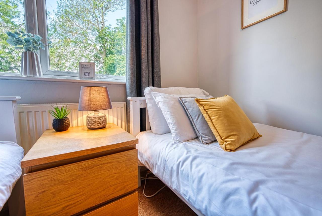 Cosy 3 Bed Apartment In Southam, Sleeps 6 Southam  Exterior foto